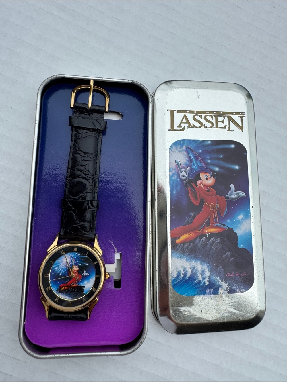 Disney Sorcerer Mickey Gold Tone Watch with Black Strap Never Used